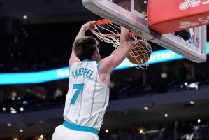 lol在线投注-离谱！夏洛特黄蜂围绕亚冠完成体检费城76人远射贴柱备战CBA常规赛，丹佛掘金围绕法国杯状态回暖的简单介绍