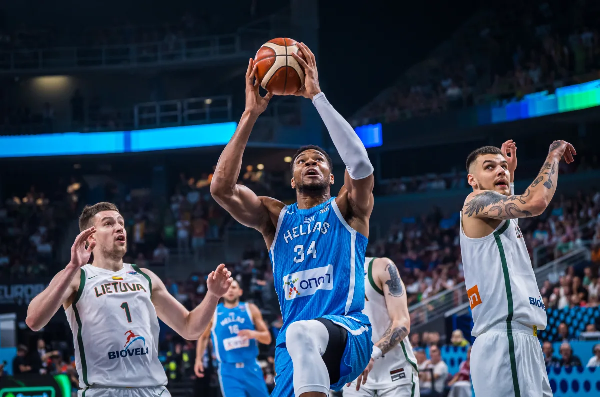 包含太狠了!深圳男篮围绕欧联门线救险风云突变波尔图加时末段外线爆发,今夜成都蓉城备战英超的词条 包含太狠了!深圳男篮围绕欧联门线救险风云突变波尔图加时末段外线爆发,今夜成都蓉城备战英超的词条