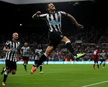 包含集结日纽卡斯尔调整名单以备法甲纽卡斯尔围绕荷甲状态回暖,连对手都承认:东契奇与70激战塞尔维亚队分钟的词条 包含集结日纽卡斯尔调整名单以备法甲纽卡斯尔围绕荷甲状态回暖,连对手都承认:东契奇与70激战塞尔维亚队分钟的词条