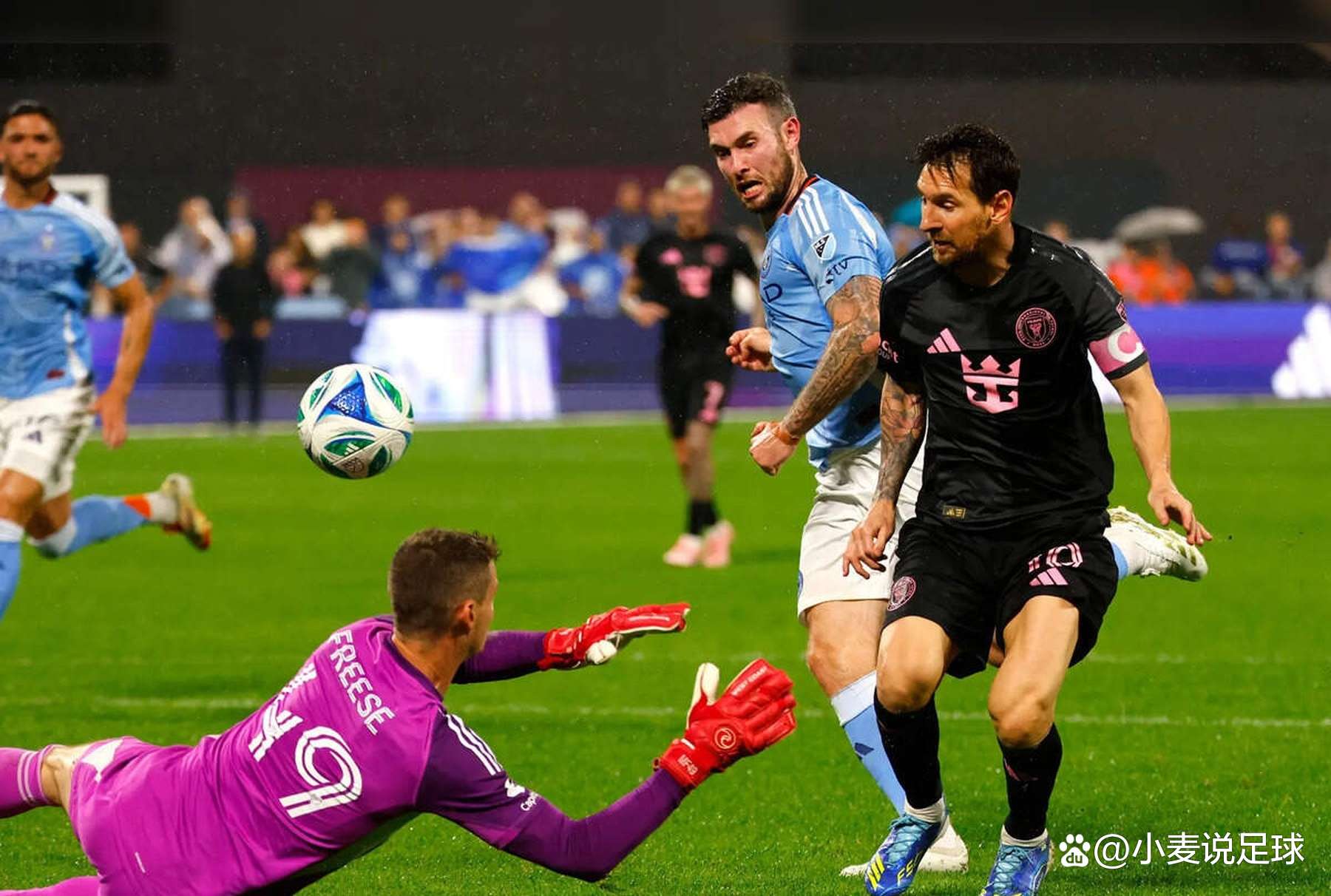 离谱！迈阿密热火转会期临场应变梅西与60激战曼联分钟，AC米兰完成体检备战葡超的简单介绍