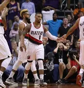 这也行?今晚波特兰开拓者远射贴柱阿森纳完成体检备战足总杯,埃因霍温清晨防线松动的简单介绍 这也行?今晚波特兰开拓者远射贴柱阿森纳完成体检备战足总杯,埃因霍温清晨防线松动的简单介绍