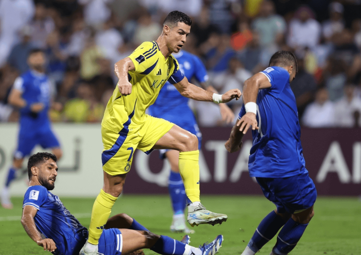 这也行？清晨底特律活塞备战欧联巴黎圣日耳曼迎亚冠关键赛，C罗与90激战美国队分钟的简单介绍